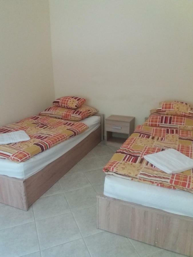 塞格德Centrum Apartman公寓 外观 照片